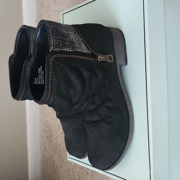 MIA Studded Ankle Boots Black Brandi - Picture 2 of 4